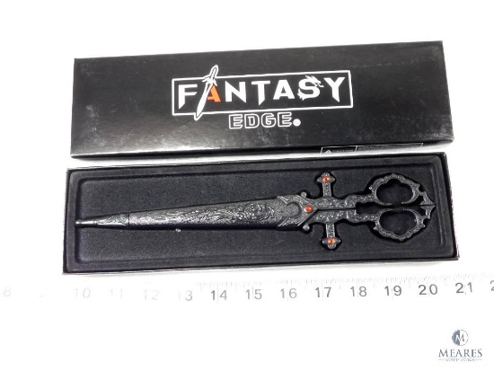 Fantasy Edge Scissors that Look Like a Dagger