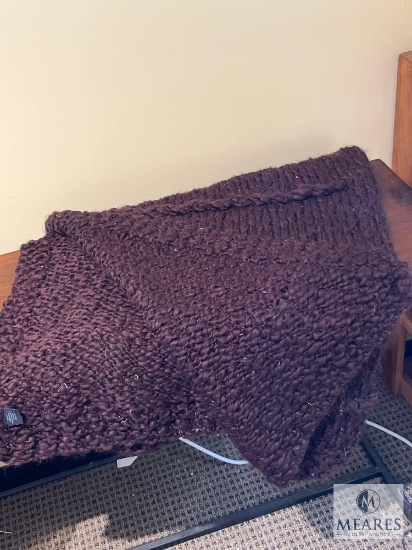 E18hteen Karat Blackberry Cable Knit Throw Blanket