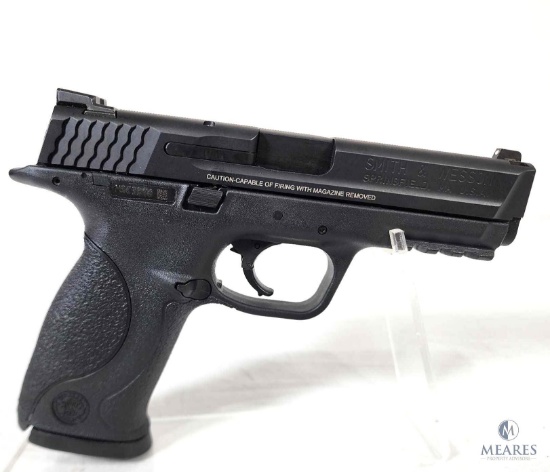 Smith & Wesson Model M&P40 Semi-Auto Pistol Chambered in .40S&W (4535)