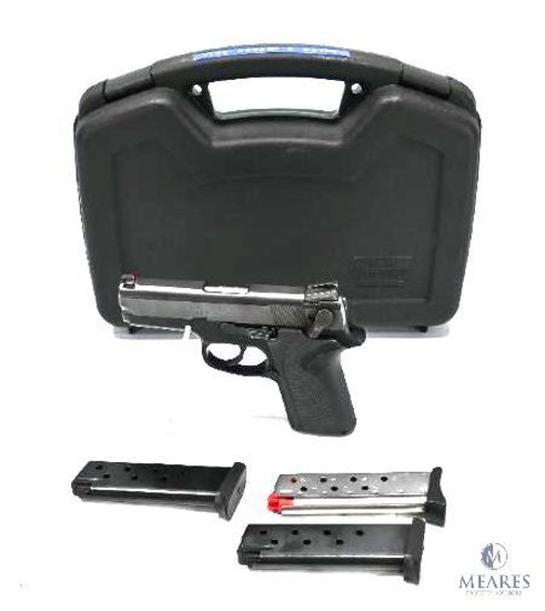 (6265) S&W Model 3914 Semi-Auto 9mm Pistol