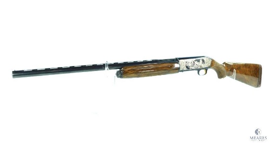 (6077) SKB/Ithaca Model 900 Semi-Auto Shotgun Chambered for 12 Gauge