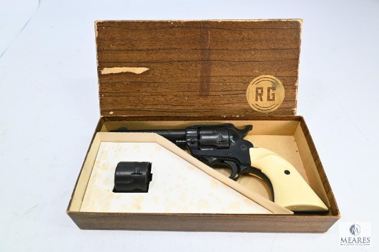 (6375) Rohm (RG) Model 66 SA Revolver with a .22LR and .22 Mag. Cylinders