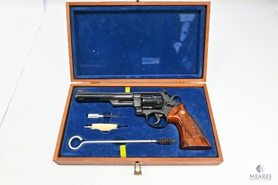 (6380) S&W Model 29-2 DA .44 Mag. Revolver in Presentation Case