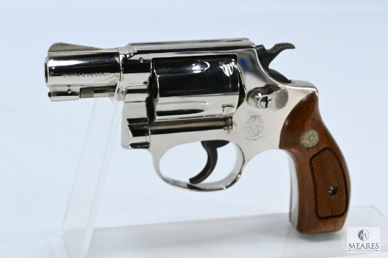 (6389) S&W Model 36 Chief's Special DA/SA .38 Special Nickel Plated Revolver