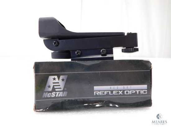 New Ncstar Red Dot Reflex Sight with Weaver Mount. Great on Rifle or Shotgun