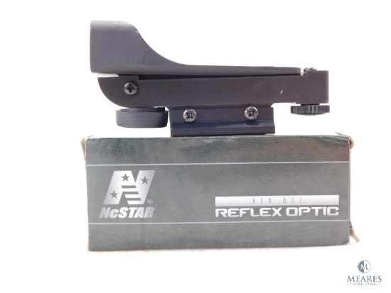 New Ncstar Red Dot Reflex Sight with Weaver Mount. Great on Rifle or Shotgun