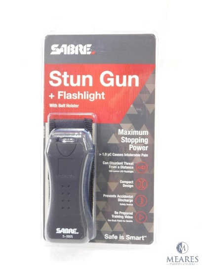 New Sabre 600,000 Volt Stun Gun with Built In LED Light