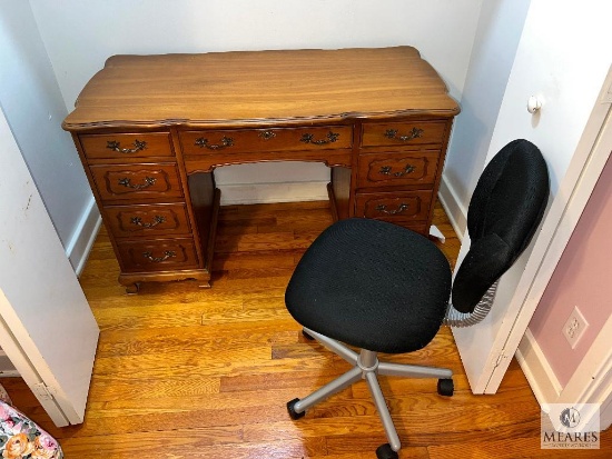 Seven Drawer Office Desk with Rolling Chair