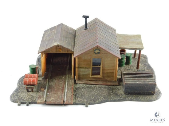 VTG HO Scale Train Village Barn