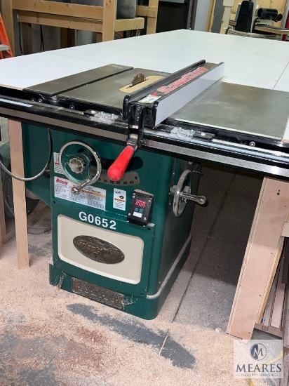 2008 G0652 - 10" 3-Phase Heavy-Duty Cabinet Table Saw