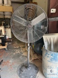 Central Machinery 30-inch Pedestal Shop Fan
