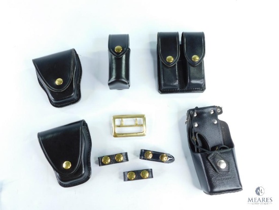 Leather Duty Belt Lot: Magazine Holder, Handcuff Holsters, Pepper Spray Holster