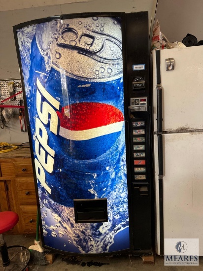 Dixie-Narco Pepsi Drink Machine
