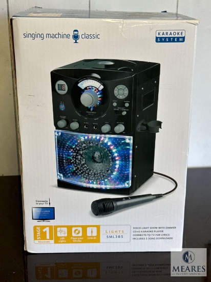 Singing Machine Classic, Karaoke System with CD Hit List