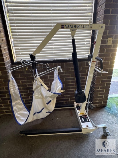 Electric Lift for Medical Use by Vander-Lift - 450-pound Weight Capacity