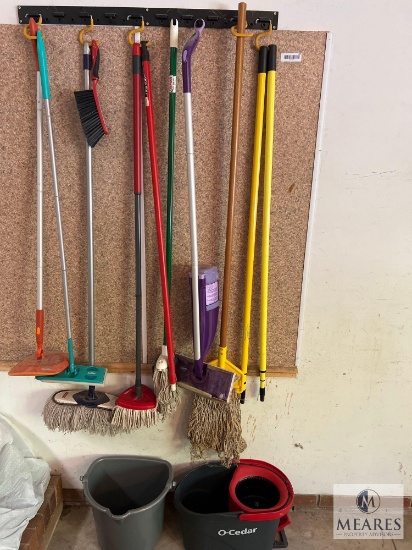 Mixed Cleaning Supply Lot