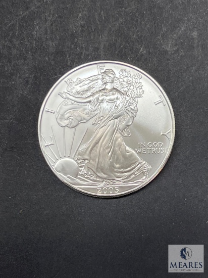 2005 US Mint Silver Eagle - UNC