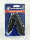New Smith & Wesson Extreme Ops Tactical Folder with Belt Carry Clip