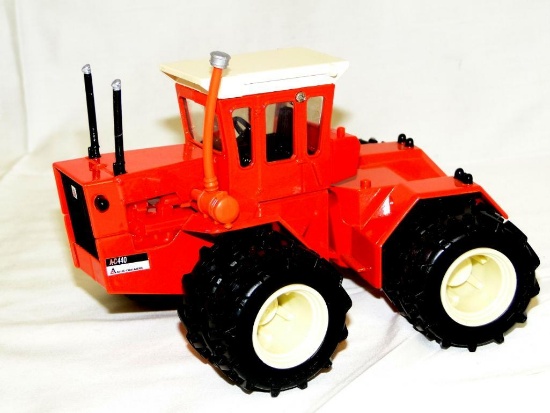 ALLIS-CHALMERS TRACTOR
