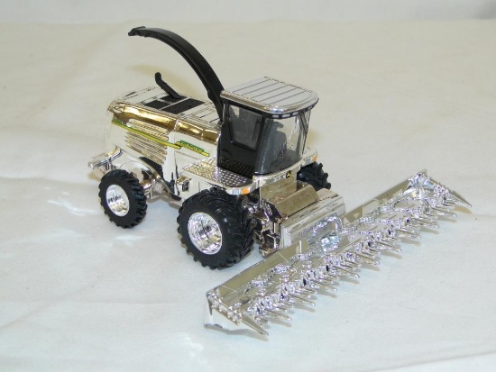 SILVER - JOHN DEERE COMBINE