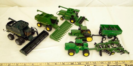 JOHN DEERE LOT
