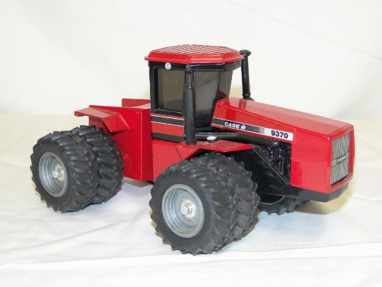 CASE TRACTOR
