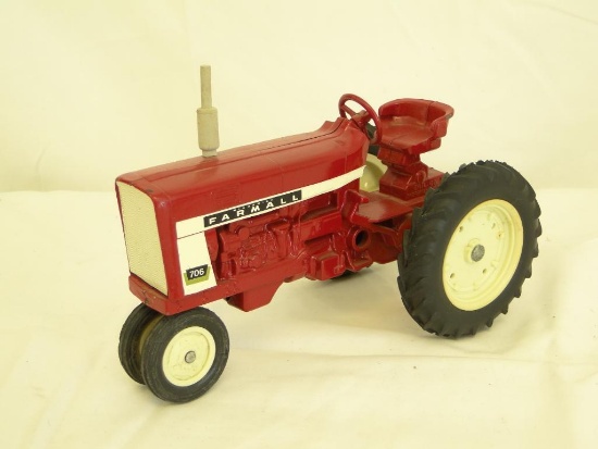 MCCORMICK FARMALL