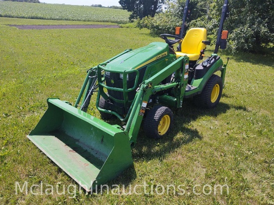 2015 John Deere 1025R utility tractor. Serial number 1LV1025RTFH315694. Four wheel drive,