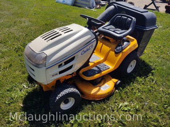 Cub cadet 1170 garden tractor. 17 horsepower 42-in deck with rear bagger attachment.