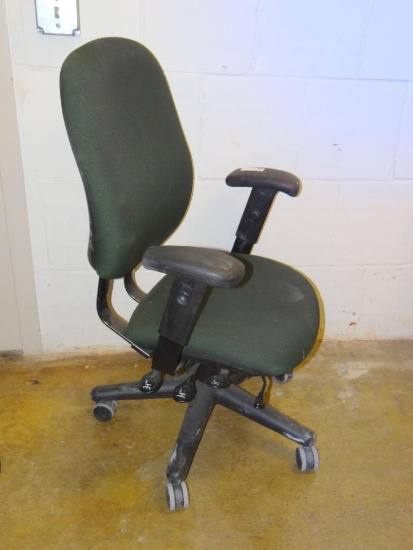 OFFICE CHAIR, ADJUSTABLE HEIGHT, WITH ARMS LOCATION - GOVERNMENT SERVICE CENTER - 500 W FIR AVE,