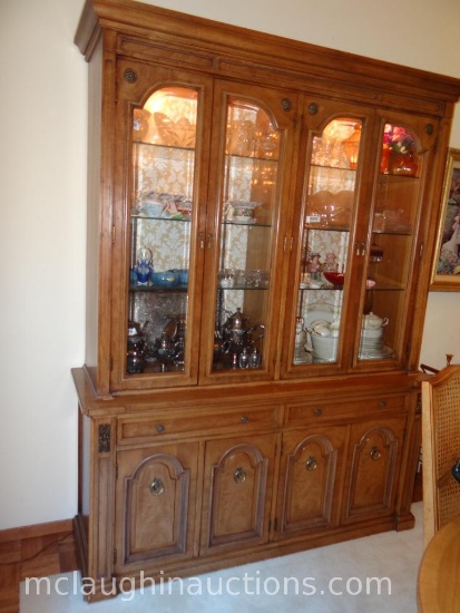 CHINA HUTCH