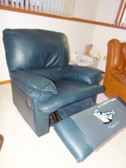 NATUZZI LEATHER RECLINER