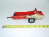 FARM IMPLEMENT - TRU-SCALE TRACTOR SPREADER