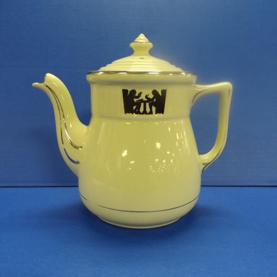 Hall Pottery in excellent condition. Please see photos for details. Out of state buyers receive