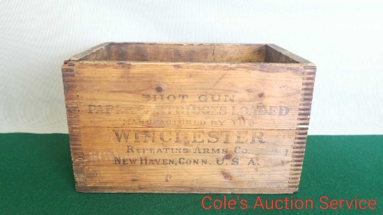 Antique Winchester shotgun shell wooden crate in Nice condition. See photos for details.