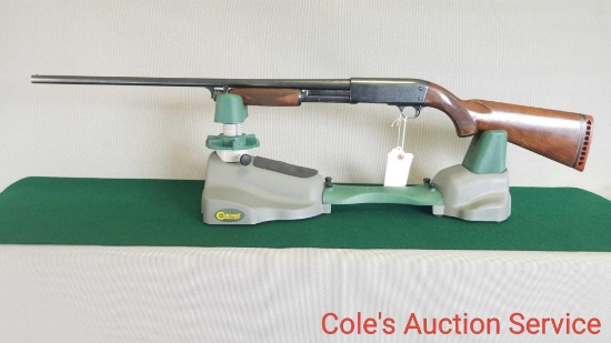 Ithaca Model 37 16 gauge shotgun in good condition. Manufactured in 1939, 28 inch barrel, serial