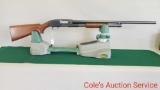 Winchester Model 12 12 gauge shotgun. Dated 1940, 28 inch barrel, serial number 84449 7.