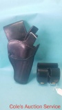 Strong 902 24 holster and 103 medium quick reloader by HKS. Both in excellent condition.