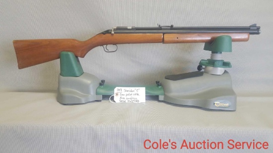 Sheridan c series 5 mm pellet rifle in very nice condition. Serial number 262988 See photos for