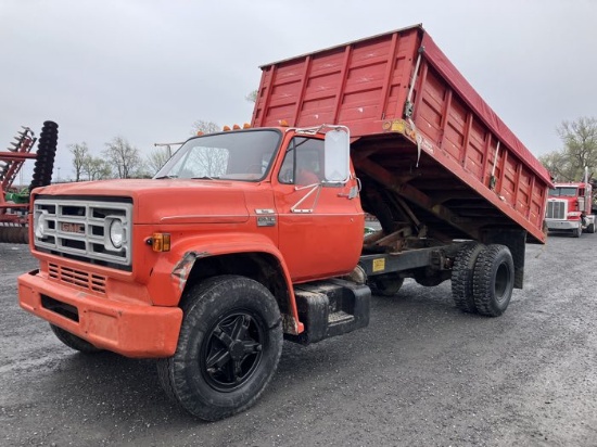 1976 GMC 6500 V-EIGHT GRAIN TRUCK #TCE676V559578