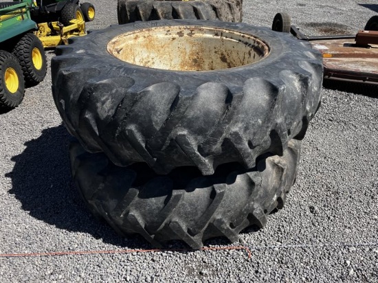 18.4-38 9 BOLT DUALS WHITE