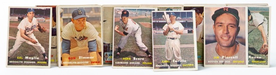 1957 Topps Star lot (18-card lot)
