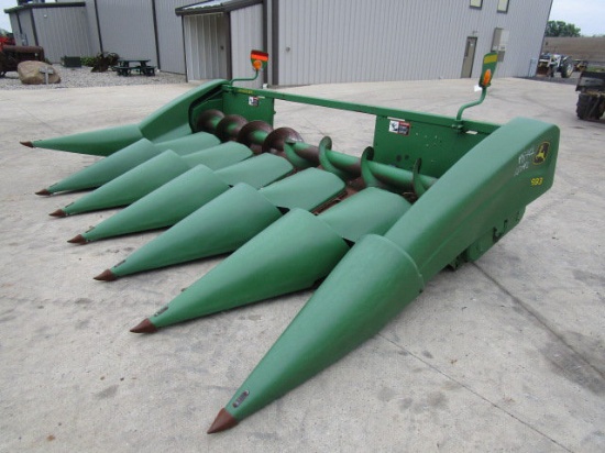 2005 JD 693 Corn Head
