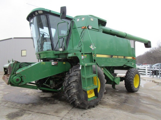 1997 JD 9600 4x4 Combine