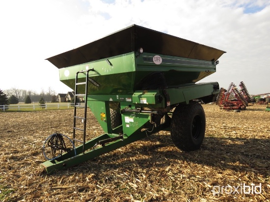 UFT 660 BU BELT CONVEYOR GRAIN CART