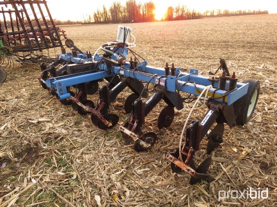 DMI 3100 NH3 BAR APPLICATOR, 7 KNIFE, S/N 521724