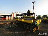 JD 1750 6X30 PLANTER, DRY FERT, CROSS AUGER FINGER PICK UP, NO TILL COULTER