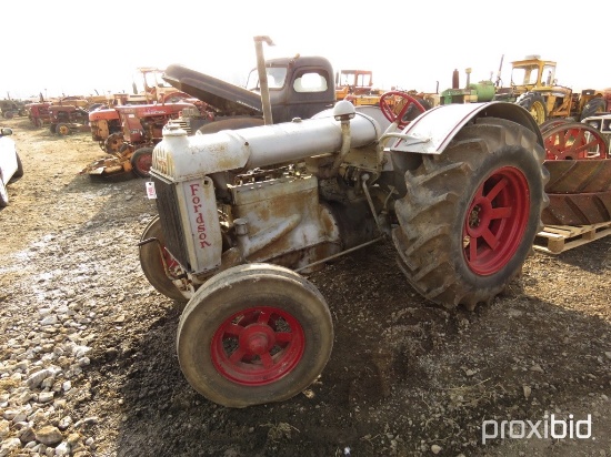 FORDSON N, RUBBER & STEEL WHEELS