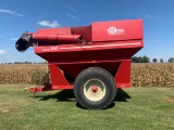 EZ TRAIL 700 GRAIN CART, CENTER AUGER