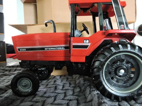 THE NEW #1 5088 TRACTOR - TOY